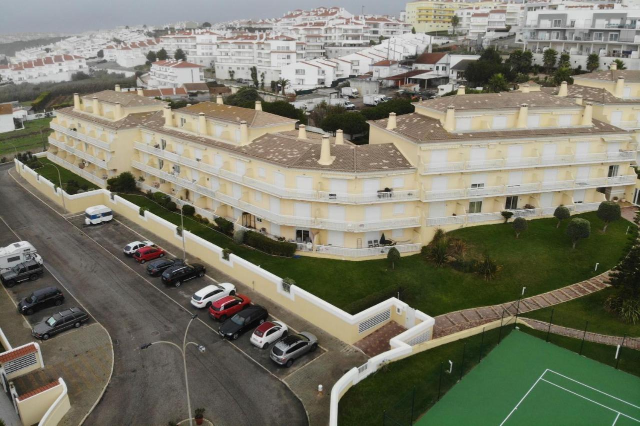 Lovelystay - Sea View Apartment With Pool & Garden Ericeira Exterior foto