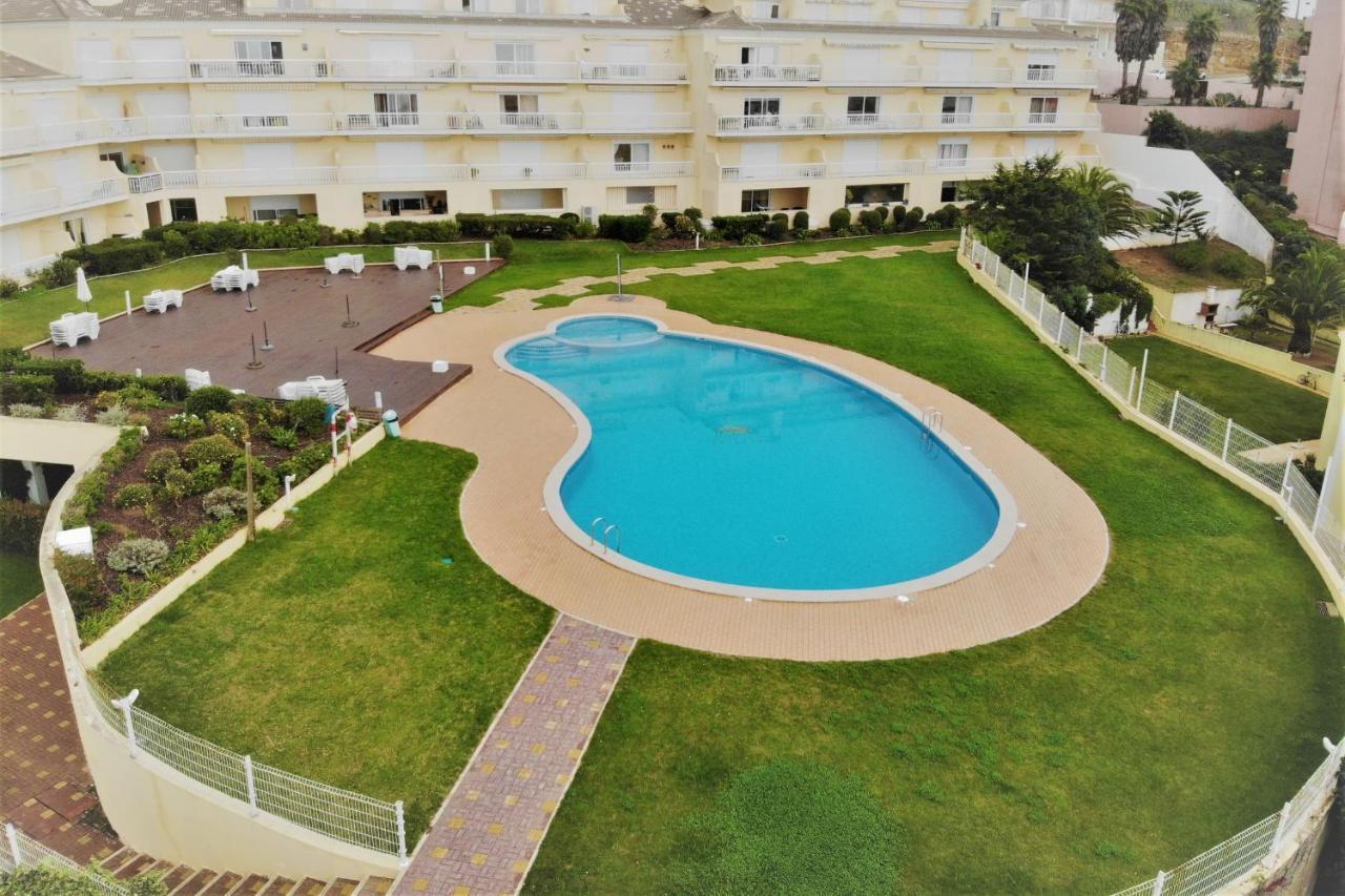 Lovelystay - Sea View Apartment With Pool & Garden Ericeira Exterior foto